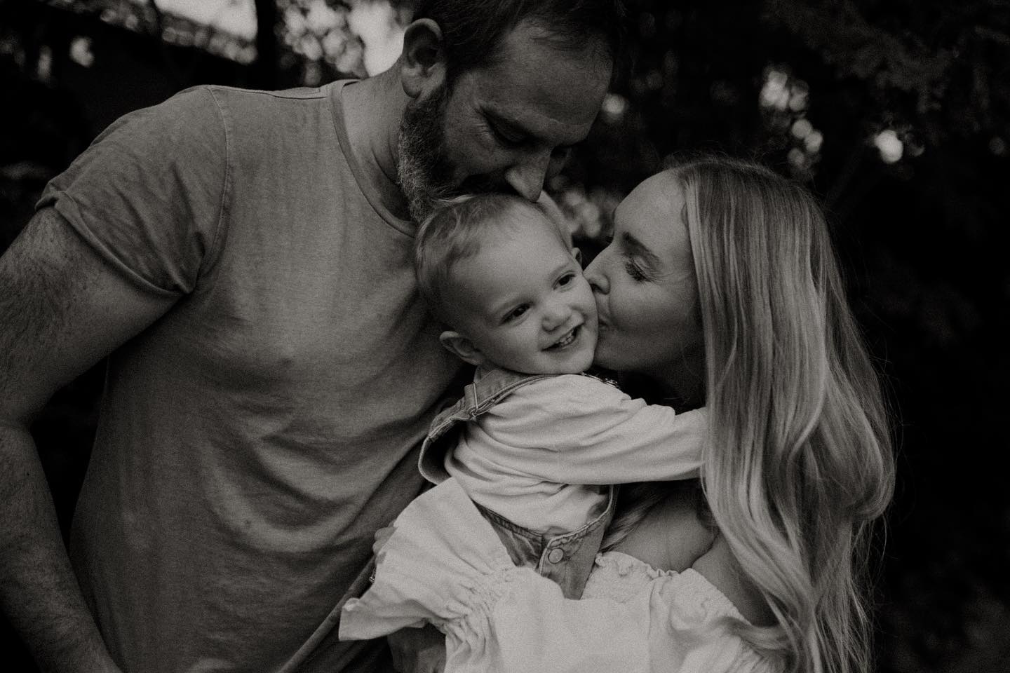 Family kiss
